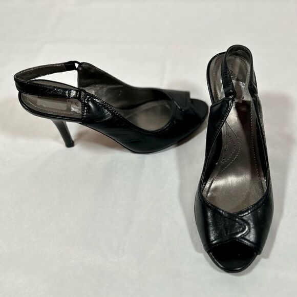 Tahari Sexy Leather Black Peep Toe Heels pumps with ankle strap Lacey Slingback - Picture 3 of 11